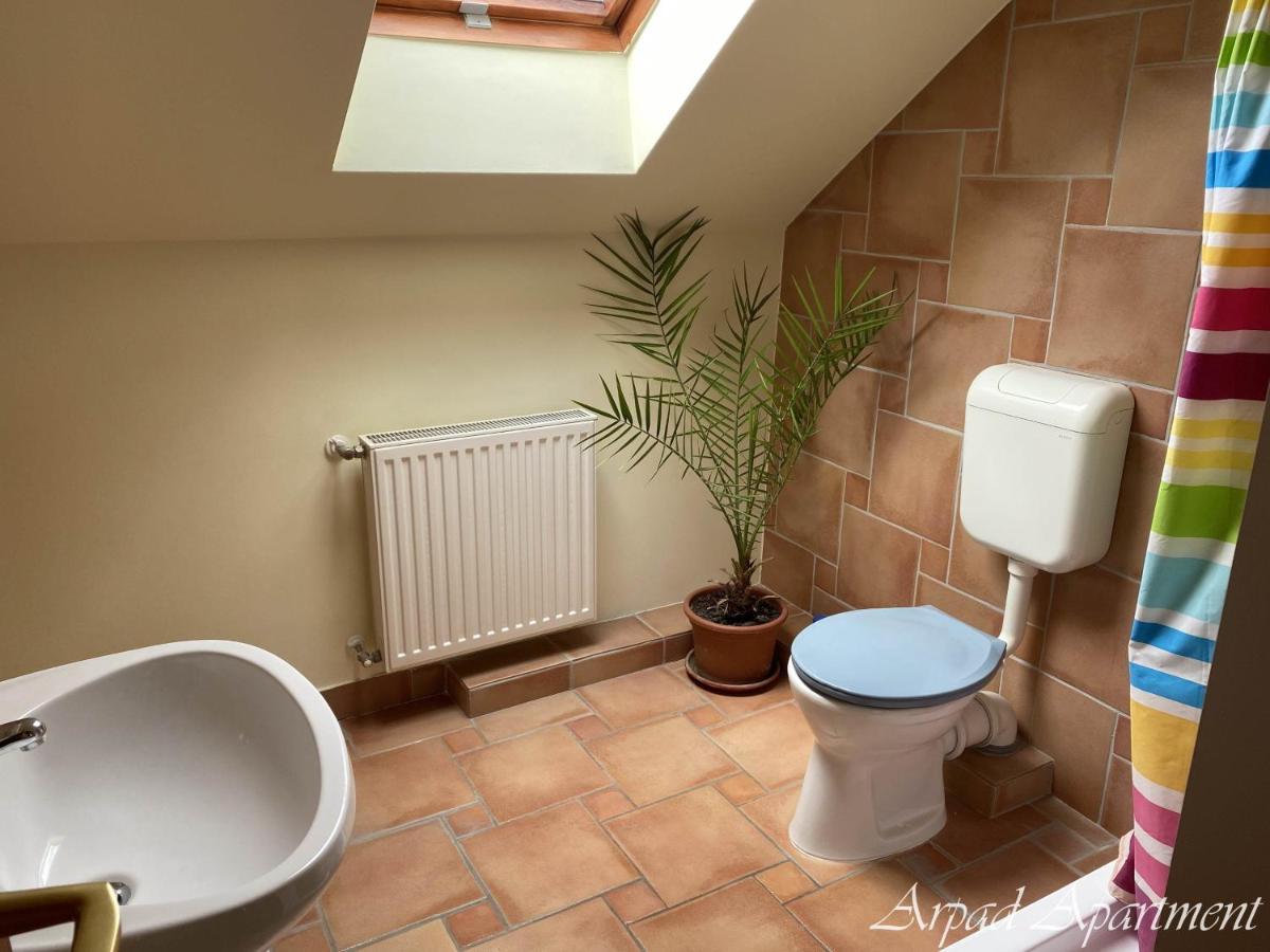 Arpad Apartman Hajdúszoboszló Buitenkant foto